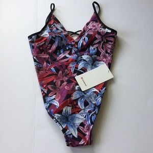 Lululemon Shoreline One Piece Bathing Swim Suit